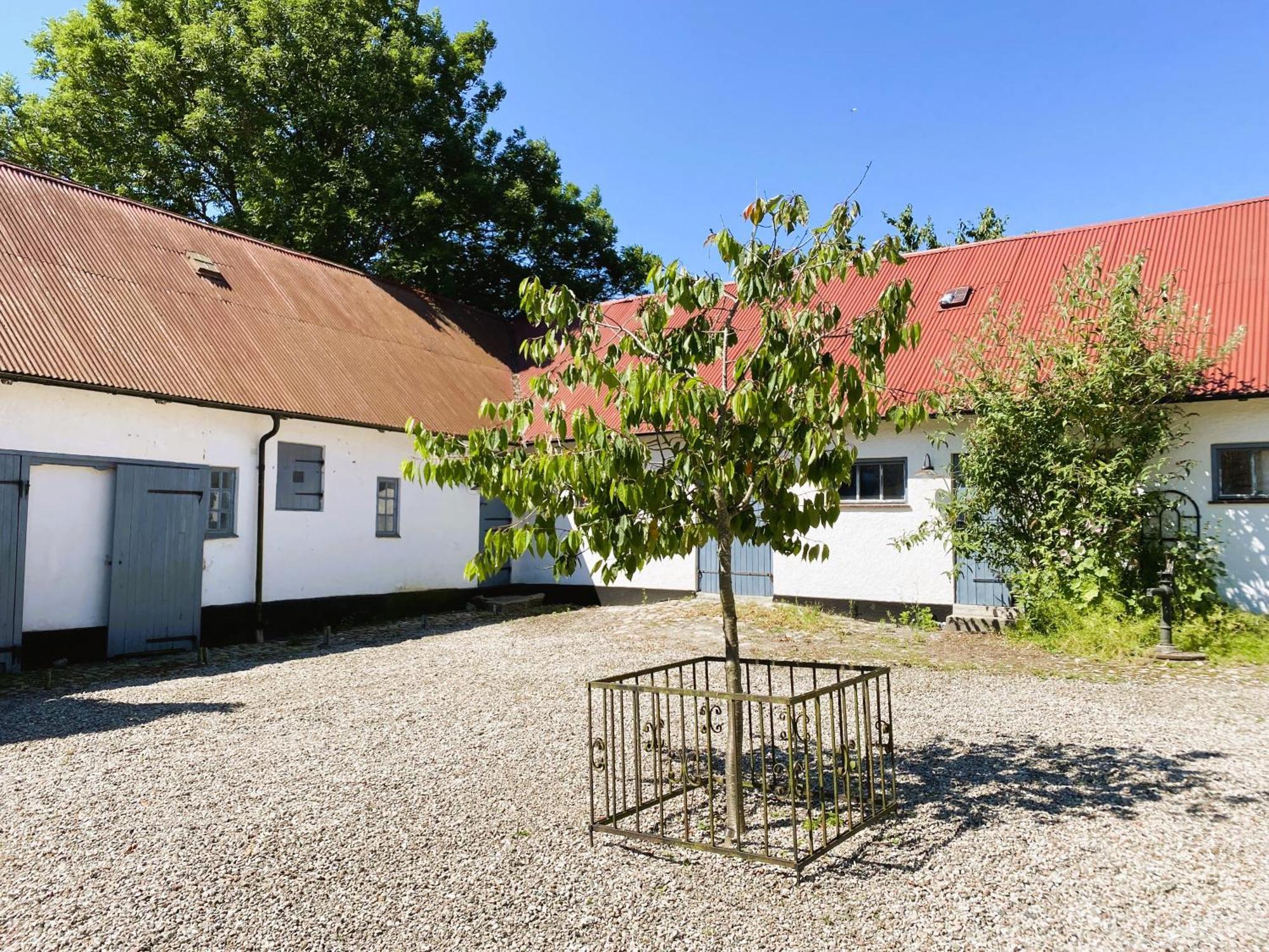 Sydkustens At Tullnaes Vingard Klagstorp Exterior photo